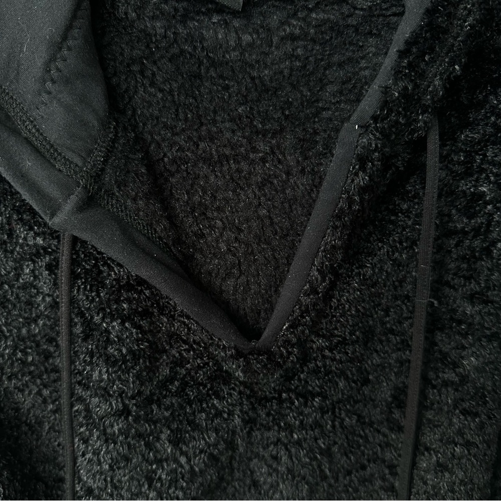 Mountain Hardwear Fuzzy Monkey Man Hoodie Sweater View 2